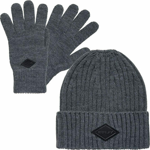 guideline_clothing_accessories_image_1-d40024cda1c63a009fd533905f940257.jpg